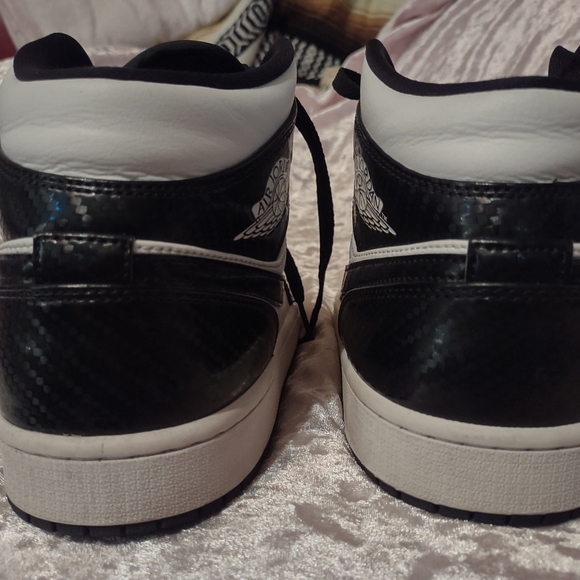 NIKE AIR JORDANS sz11 - Picture 6 of 12